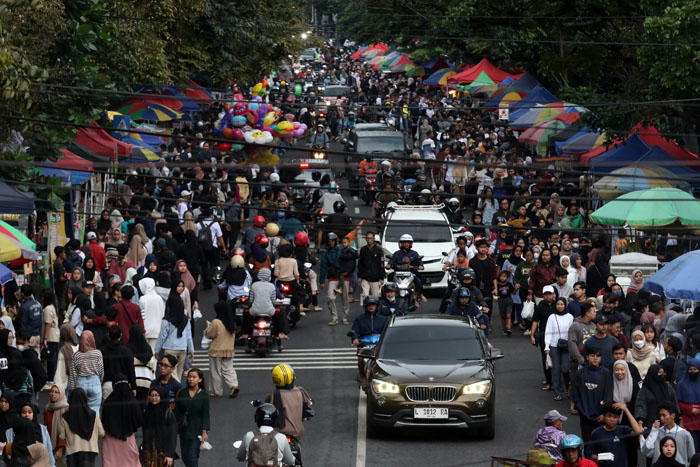 Pasar takjil Jalan Surabaya Kota Malang