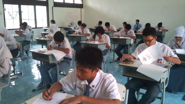 Ilustrasi Siswa SMK. (Pinterest)