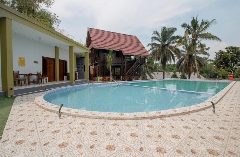 [Bwalk Hotel and Resorts]
