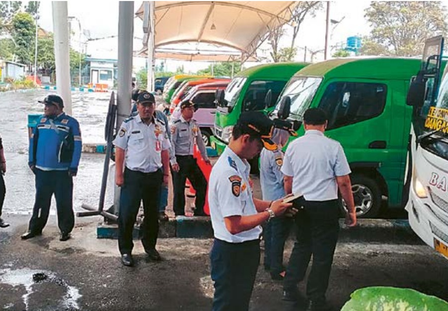 Jare Dishub Mbatu, sik kanyab mikrolet sing kadit standar