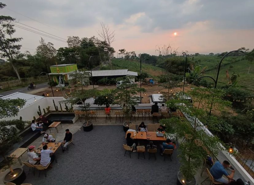 [Lintangan Caffe]