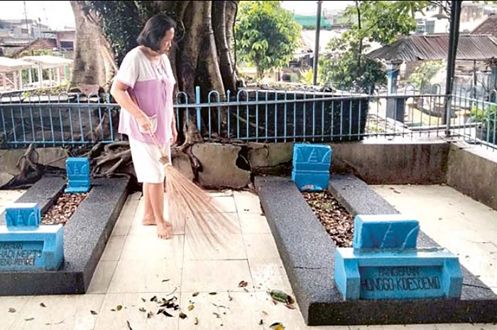 Makam Mbah Honggo di kawasan Kajoetangan