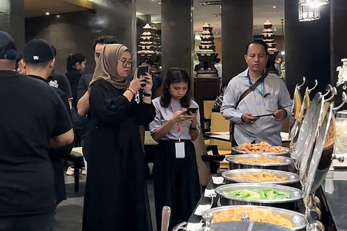 Package ramadan di restoran hotel Malang. Omzet restoran meningkat selama Ramadan 2024