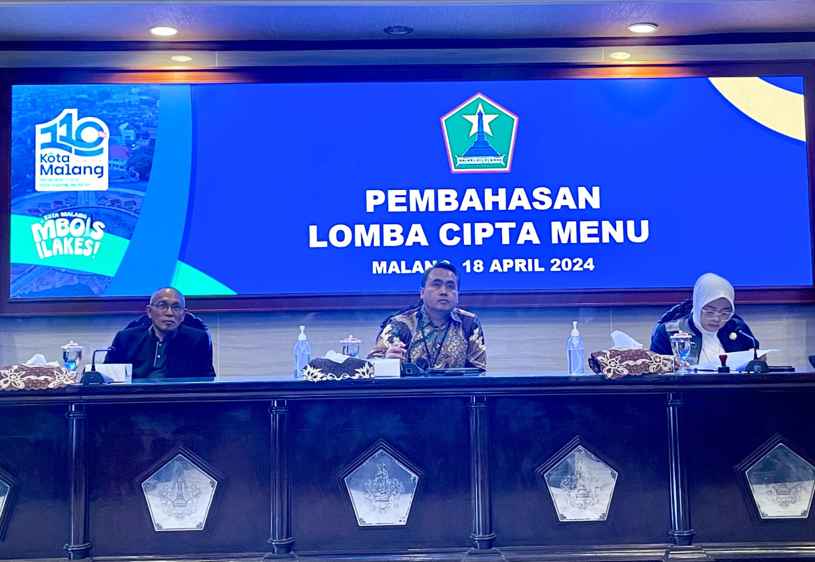 Pembahasan Lomba Cipta Menu di ruang rapat Balai Kota Malang