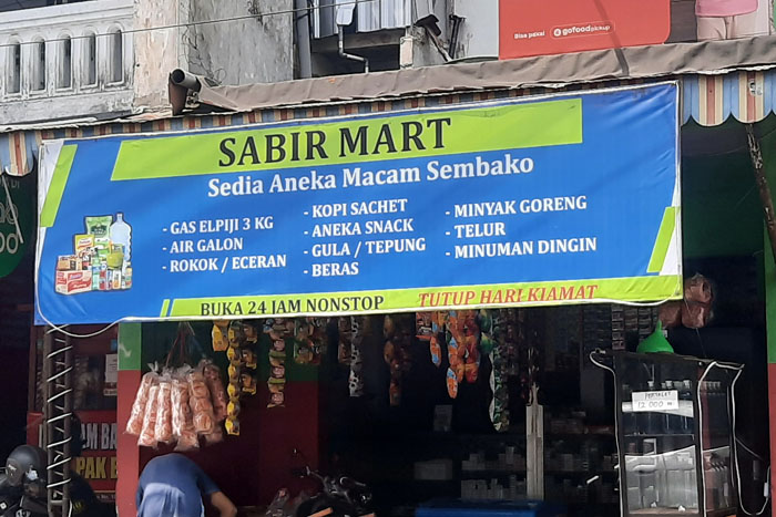 Sabir Mart di Jalan Bendungan Sutami Kota Malang yang jadi andalan mahasiswa, buka 24 jam non stop, hanya tutup saat kiamat