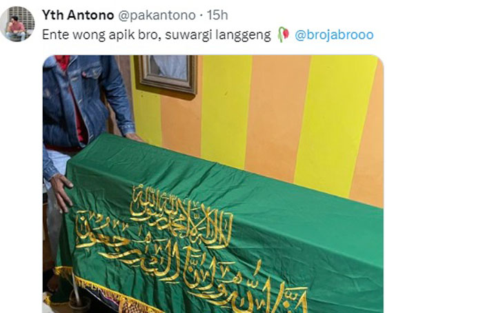 Tangkapan layar tweet influencer @pakantono di rumah duka Brojabro