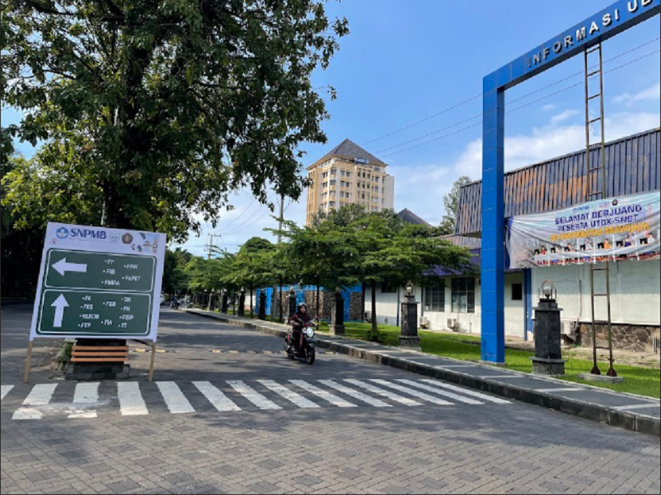 Suasana UB saat UTBK SNBT 2024, Selasa (30/4). (M. Farrel)