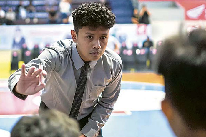 Bisma Sabda Imanissi, pelatih basket SMAN 1 Bululawang Malang yang mengantarkan timnya masuk final regional DBL Jatim