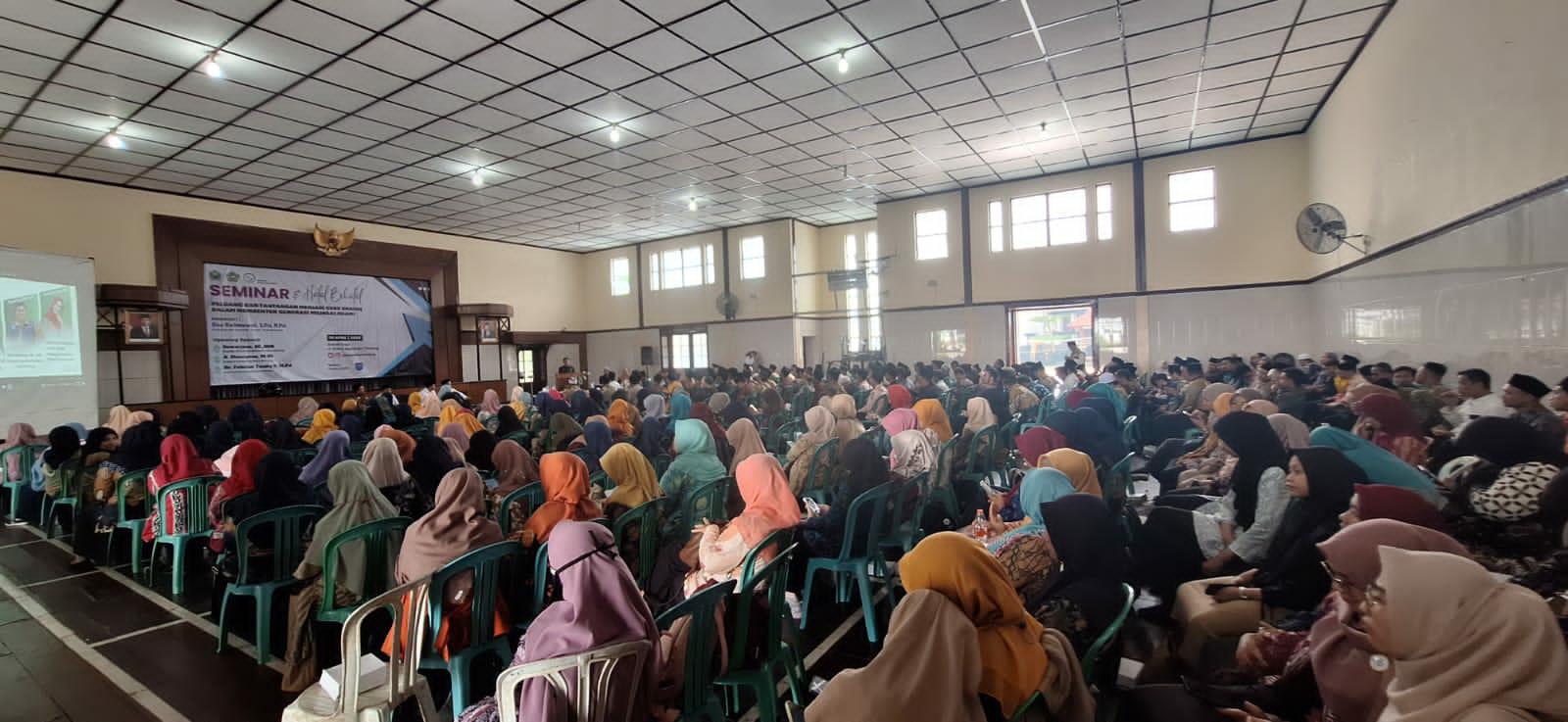 MERIAH : Seluruh guru PAI se-Kota Malang upgrade ilmu bersama Narasumber ternama Risa Rahmawati SPsi MPsi Psikologi.