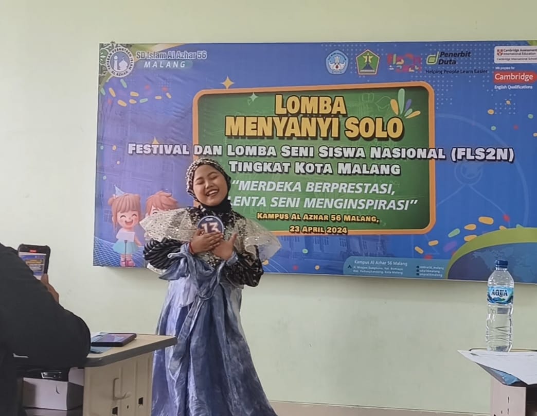 Penampilan Fadila Ardiyanti Widiputri peraih Juara 1 kategori Menyanyi Solo FLS2N Tingkat Kota Malang.