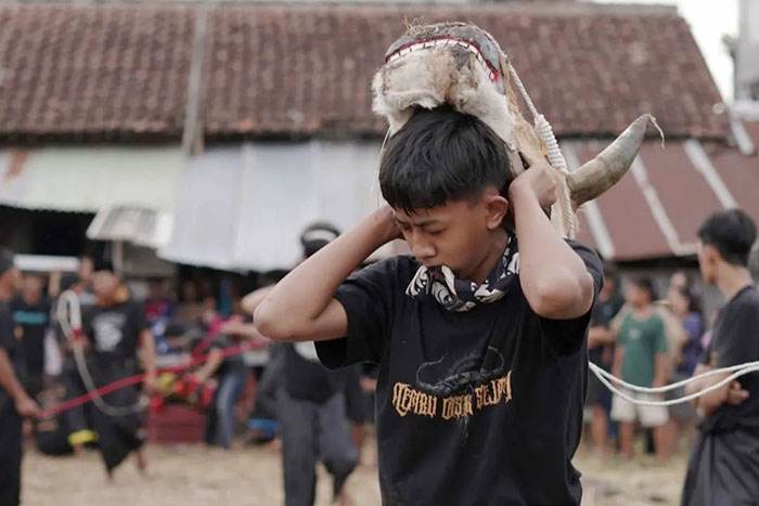 Jadi Andalan Pasukan Mberot, Lagu Santri Pekok Identik dengan Kesenian Bantengan di Malang
