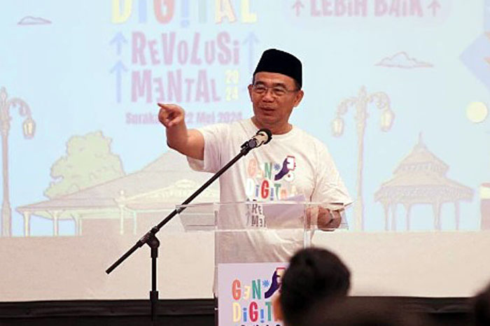 DIDUKUNG MENTERI: MENKO PMK Muhadjir Effendy memberikan sambutan Gathering Gen Digital Revolusi Mental 2024 di Lokananta Bloc Surakarta pada 22 Mei lalu.