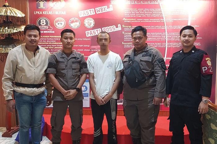 Terpidana RA, 17, remaja yang juga kurir narkoba, dikirim ke Lapas Anak Blitar