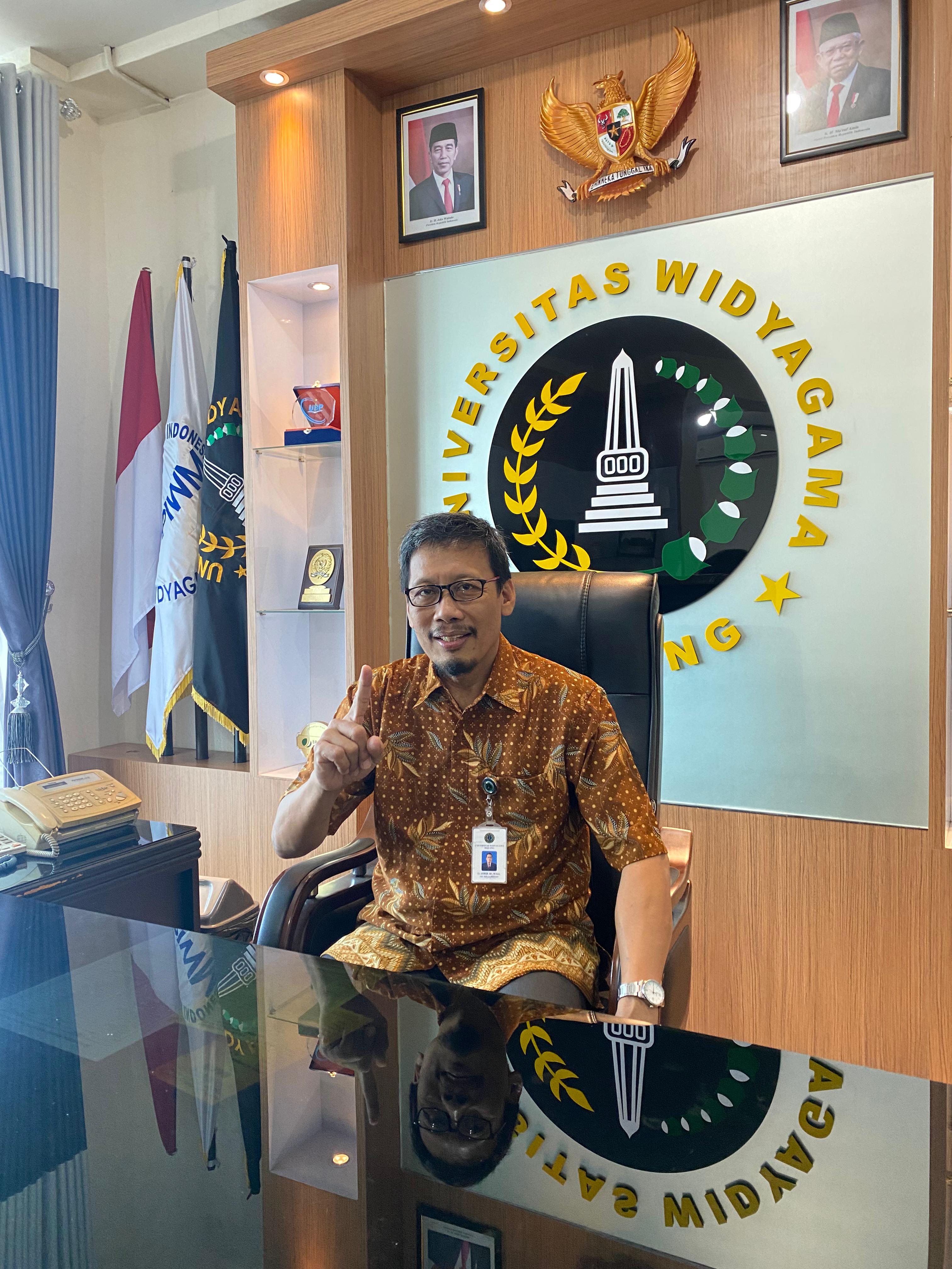 Rektor UWG Dr Anwar SH MHum