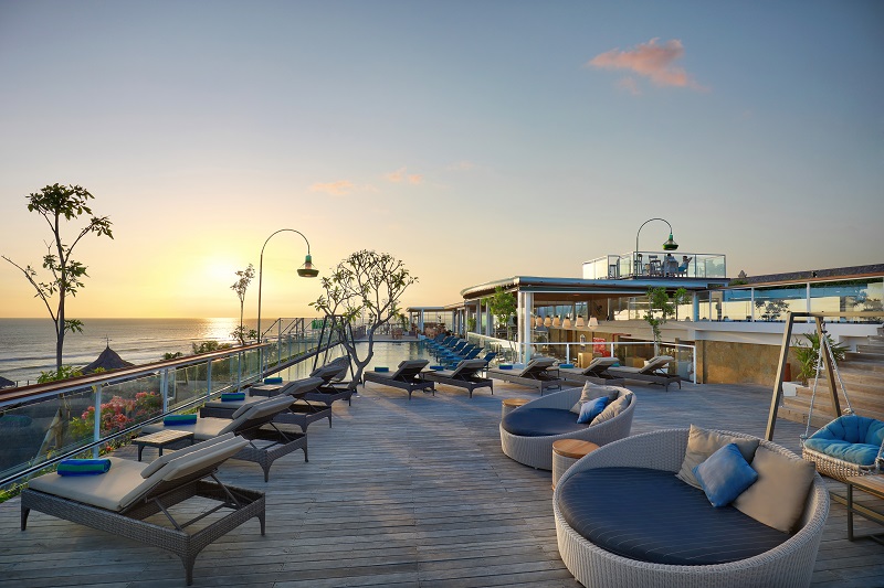 Nikmati quaility time di Aston Canggu Beach Resort