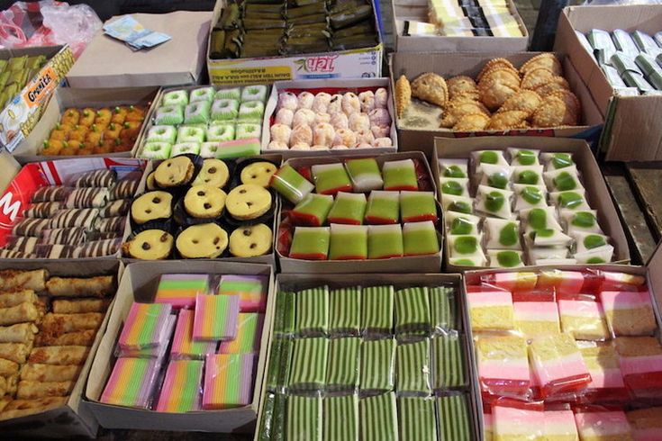 Jajanan Pasar Subuh (pinterest/ajourneybespoke.com)