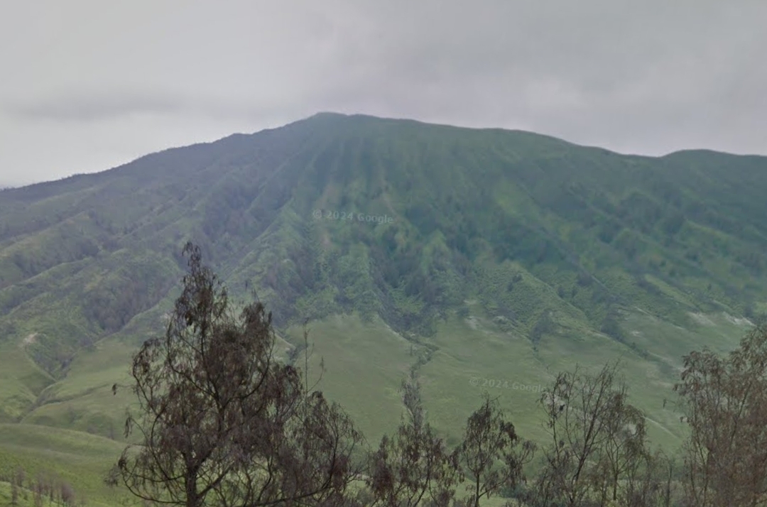 Pemandangan di Pos Jemplang Poncokusumo Kabupaten Malang
