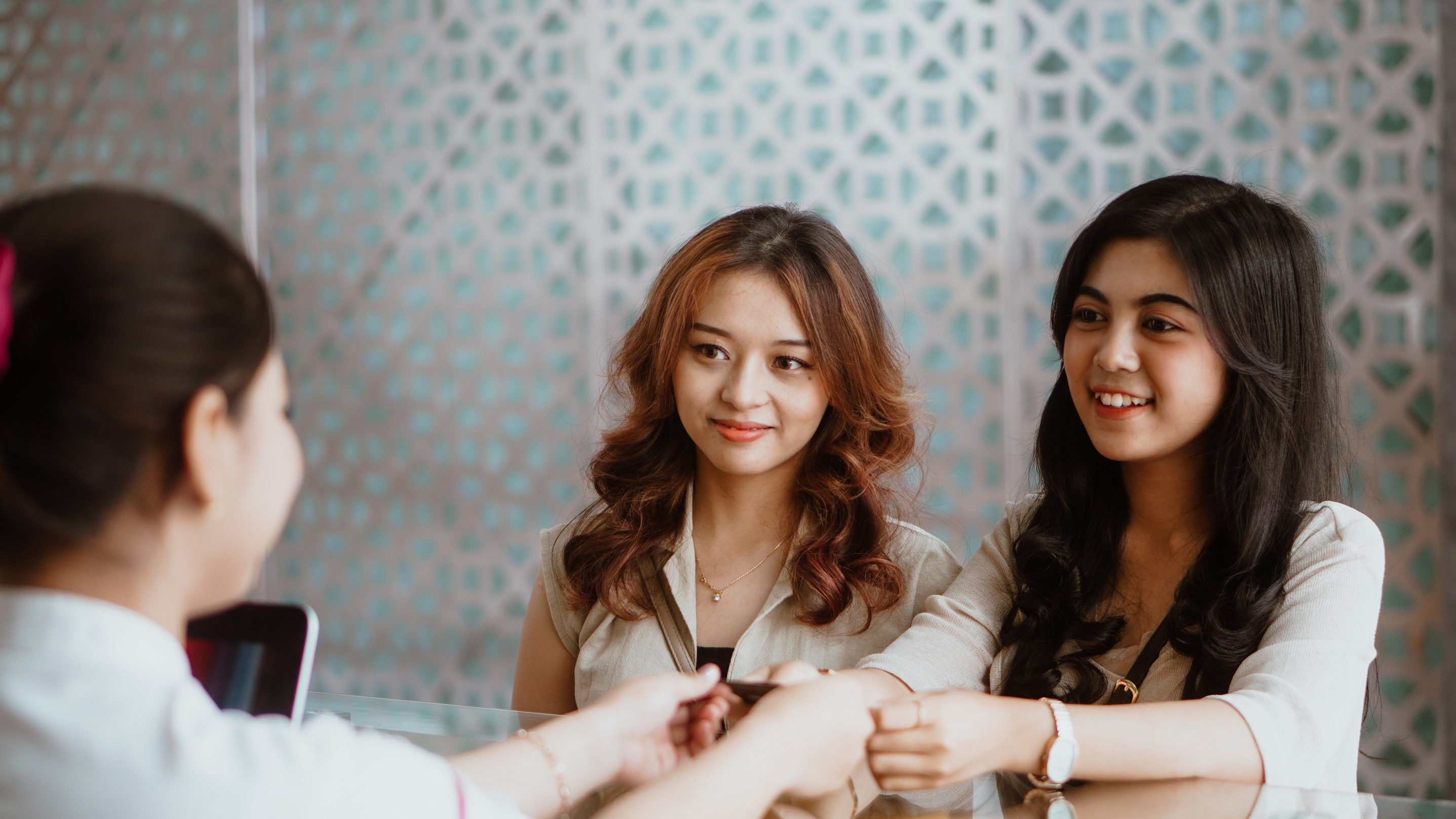 Ascent Hotel & Cafe Hadirkan Promo Jolly Day