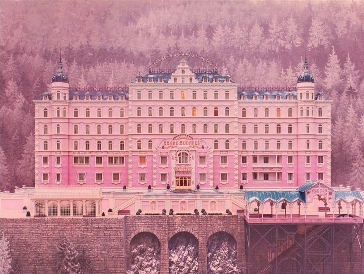 Budapest Hotel 2014 (pinterest/yucelige)