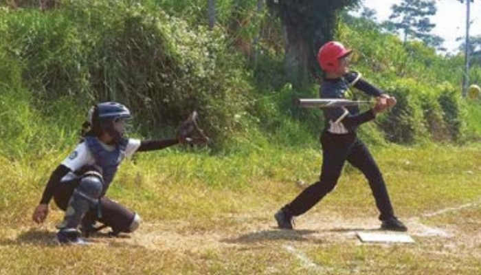 AMUNISI BAGUS: Atlet Perbasasi Kota Malang latihan intensif di Lapangan Jedong daerah Wagir, Kabupaten Malang beberapa waktu lalu.