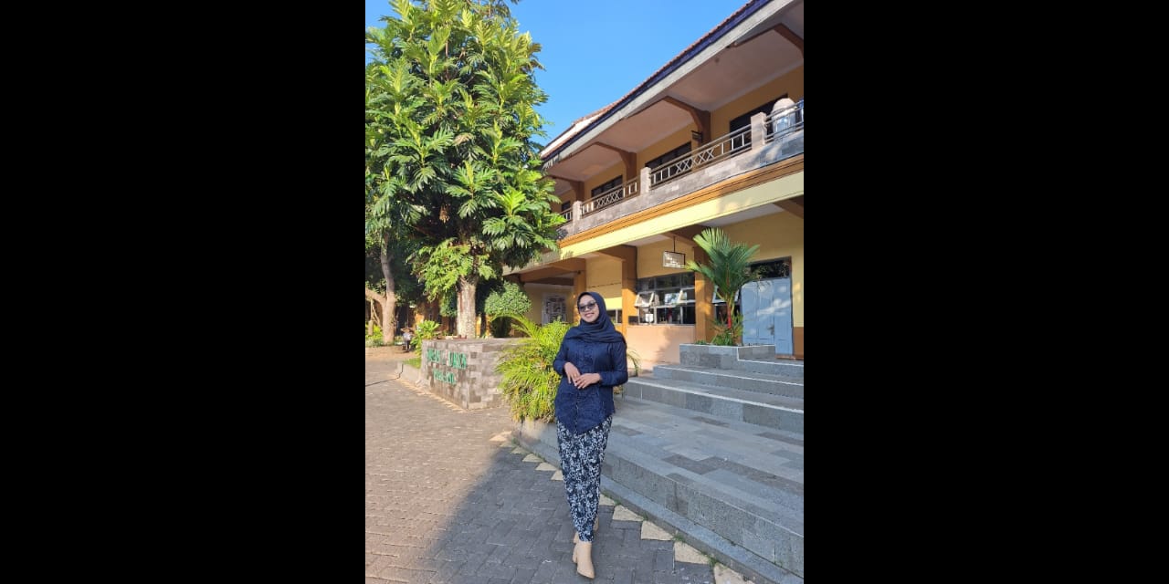 Silfia Dwi Linggani -  SMA Negeri 1 Turen