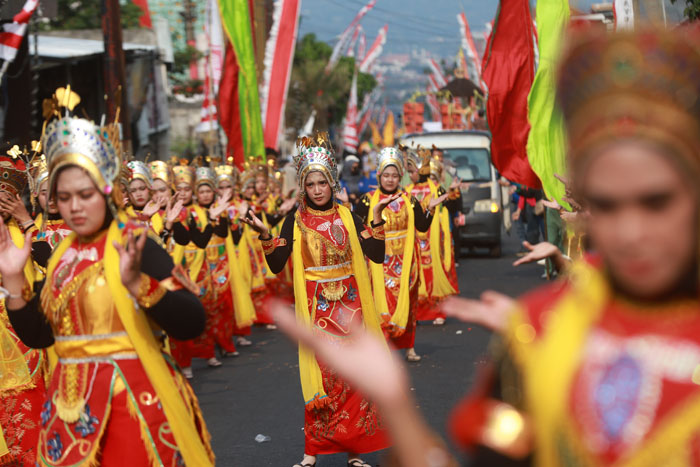 Karnaval di Desa Kalisongo Kecamatan Dau Kabupaten Malang pada Minggu 28 Juli 2024.
