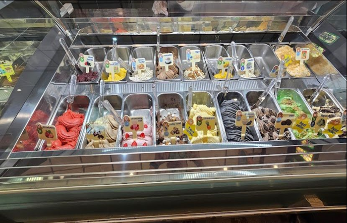Menu gelato yang ada di Koono Gelato.