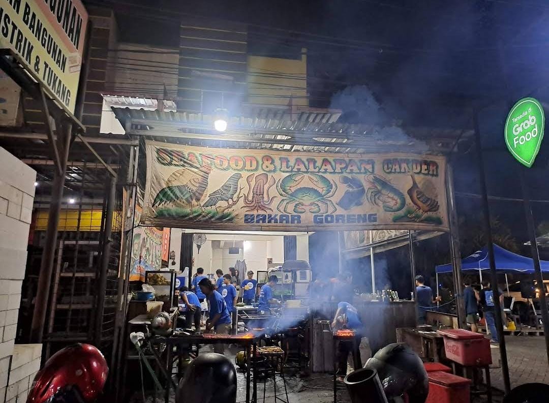 Warung Lalapan Paling Ramai di Area Malang Raya
