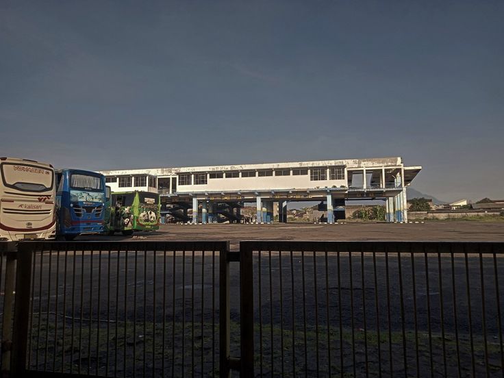 Potret Terminal Arjosari Malang (pinterest/irarahmaaaaa)
