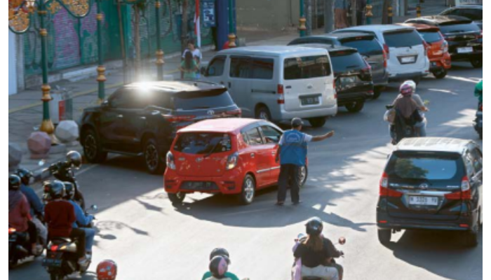 RAMAI: Kawasan Kajoetangan Heritage termasuk salah satu titik parkir yang potensial menyumbang pendapatan besar.
