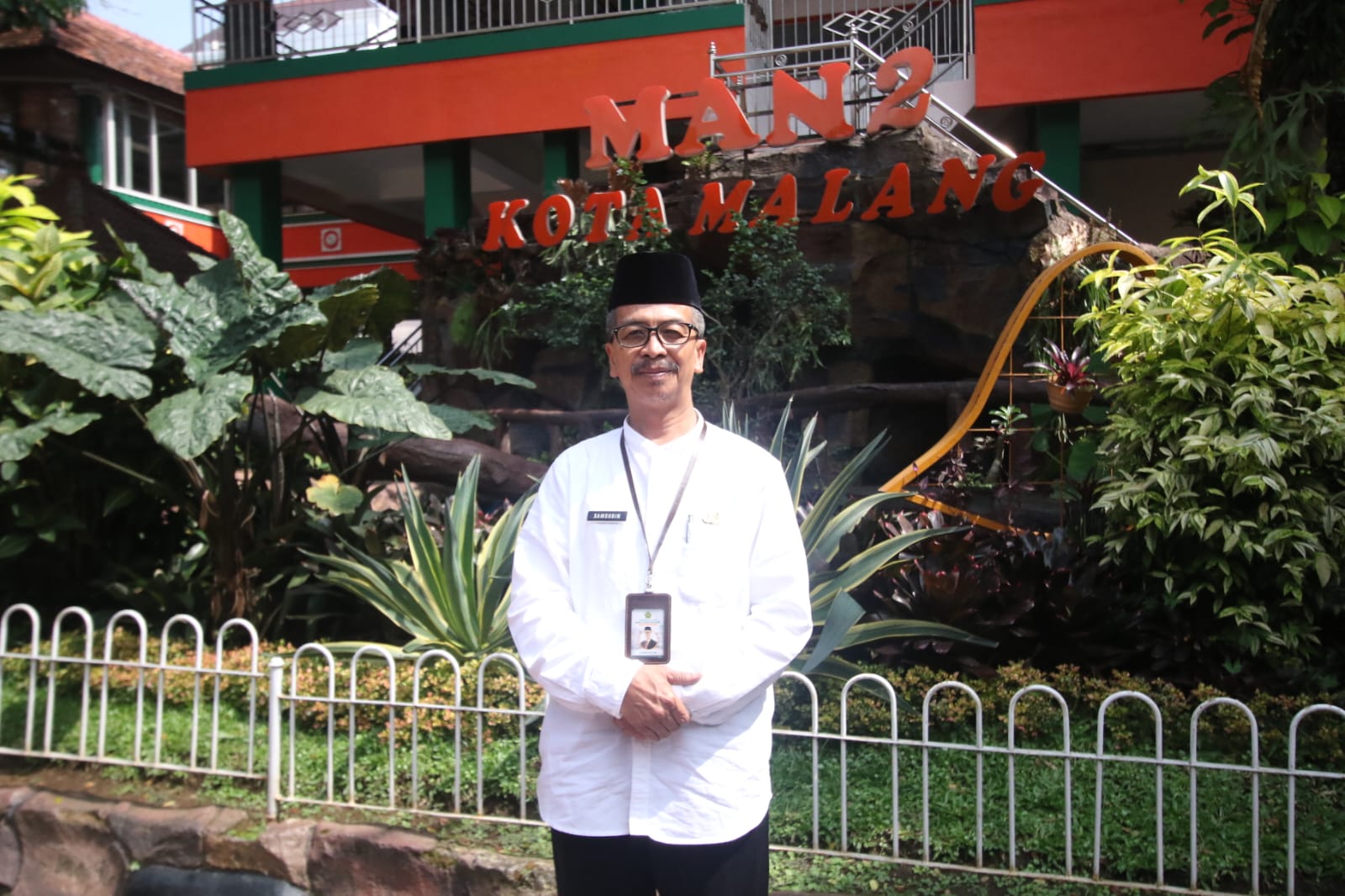 Kepala MAN 2 Kota Malang Dr. H. Samsudin, M.Pd.