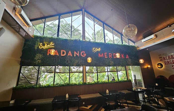 Padang Merdeka Malang.