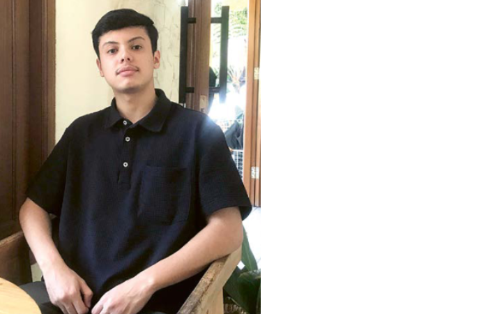 ADA TANGGUNGAN SKRIPSI: Muhammad Farhan Alkatiri ditemui Jawa pos Radar Malang di salah satu kafe di Kota Batu, Jumat lalu (16/8)