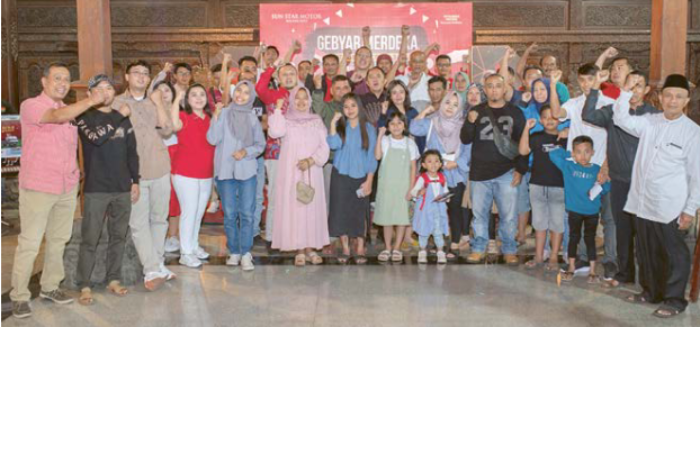 AKRAB: Puluhan juragan Mitsubishi Colt L300 menghadiri gathering gala dinner yang digelar PT Sun Star Motor Singosari dan Malang S.Parman.
