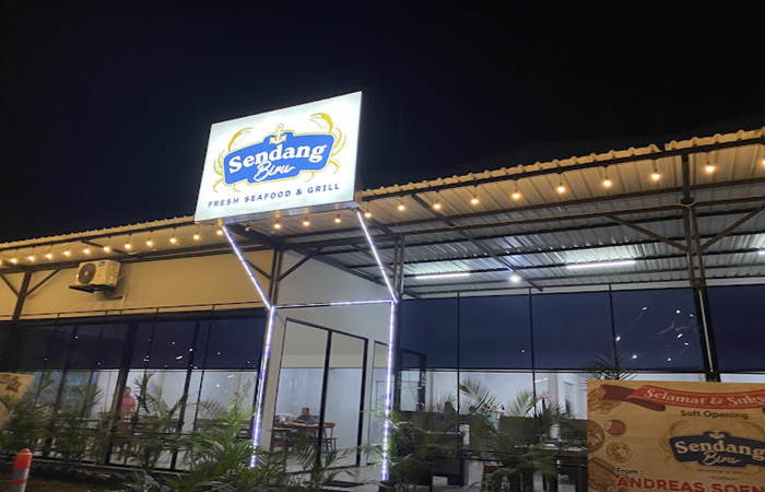 Sendang Biru Fresh Seafood & Grill Malang.
