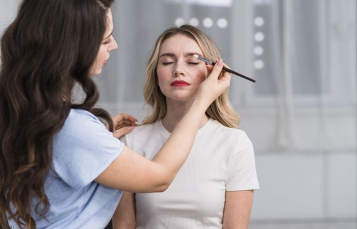 Ilustrasi make up flawless