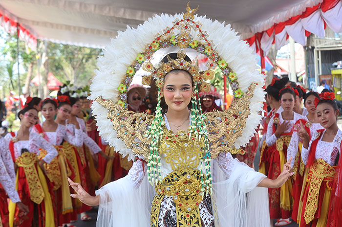 Salah satu peserta Kanjuruhan Culture Carnival 2024. Jadwal karnaval di Malang Raya akhir pekan telah menanti.