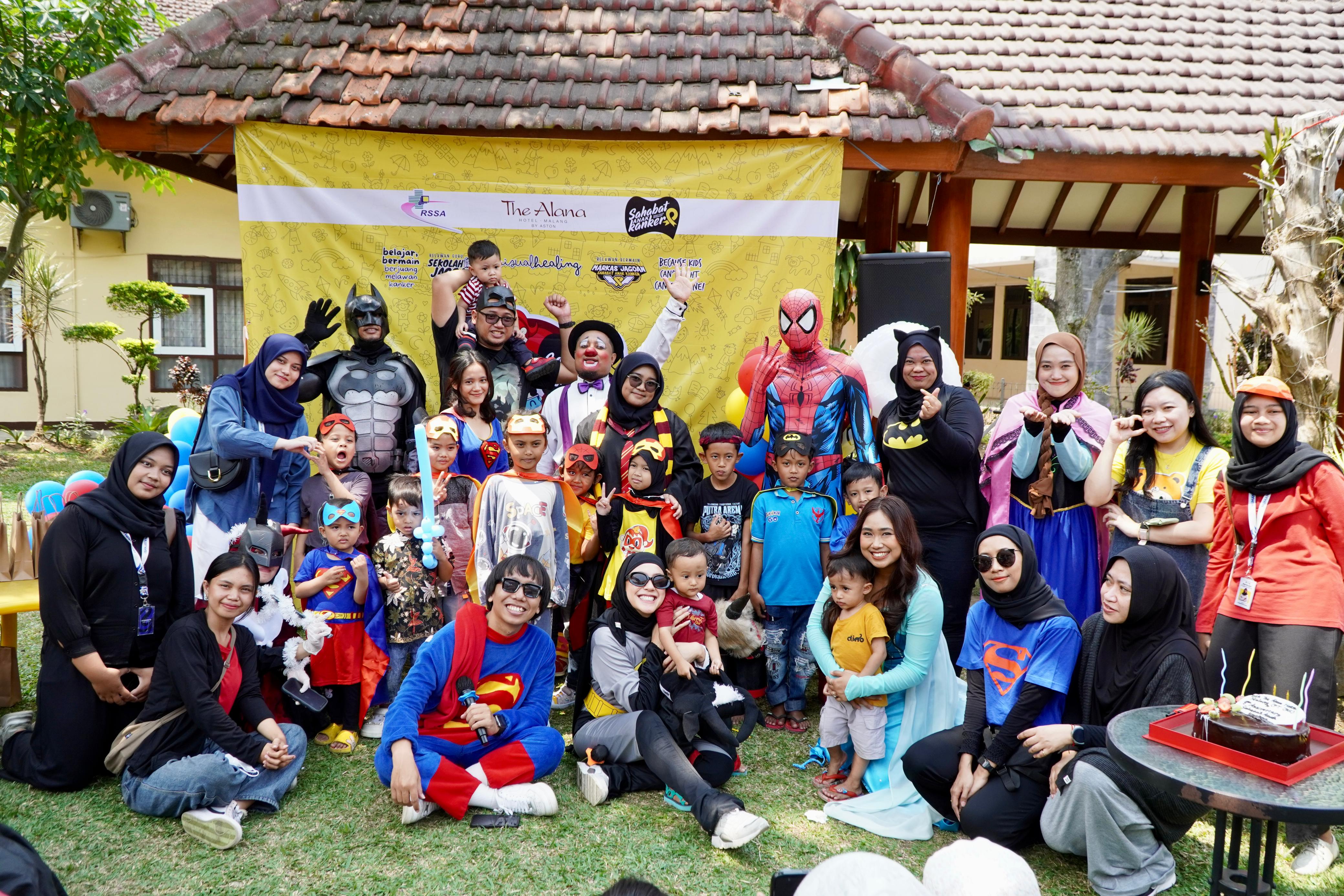 Atas: Penampilan Para Superhero Melawan Sel Kanker