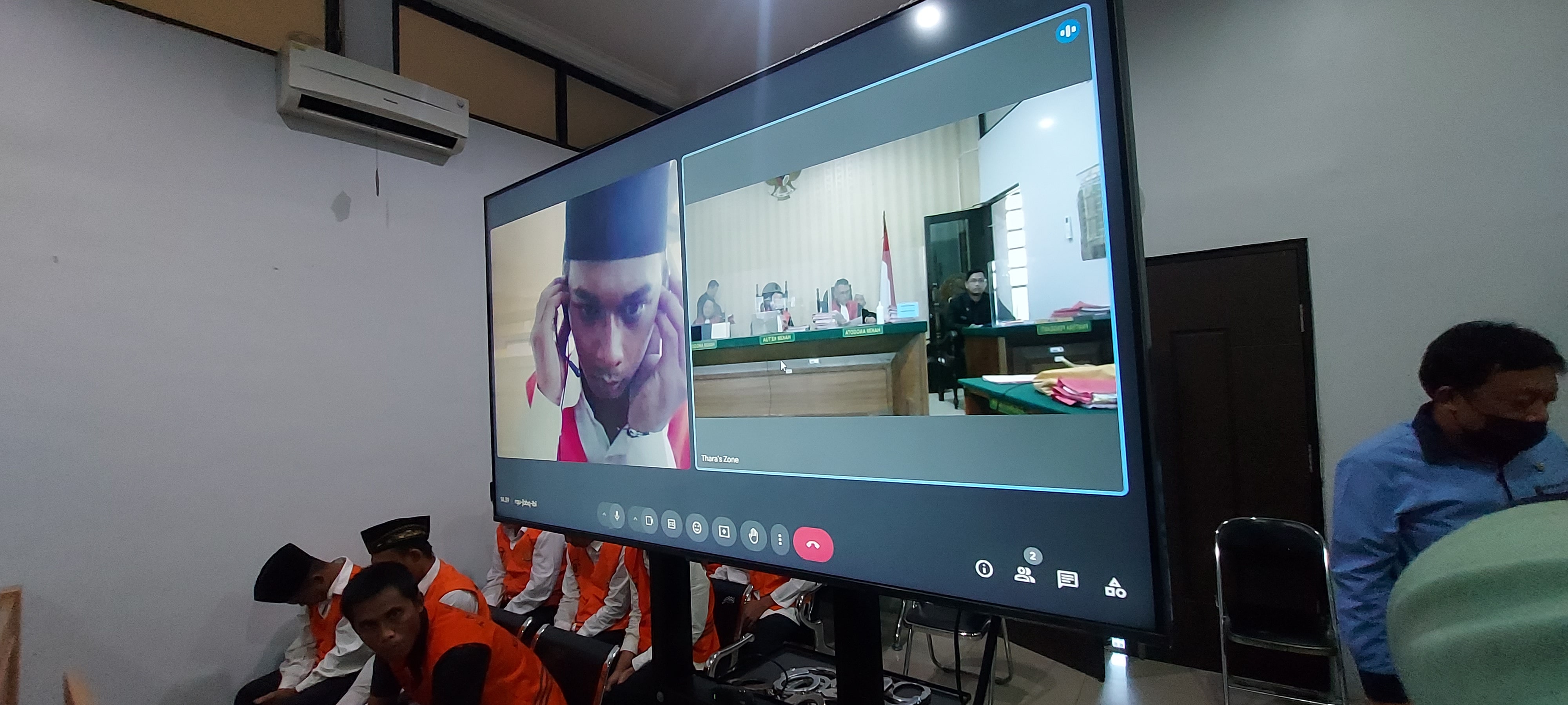 ASUSILA: Fajar Kurniawan menghadiri persidangan secara daring (online) di Pengadilan Negeri (PN) Kepanjen.