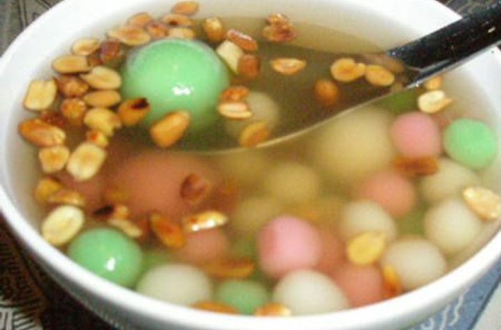 Tampilan Hangat Wedang Angsle Khas Malang (source: pinterest).