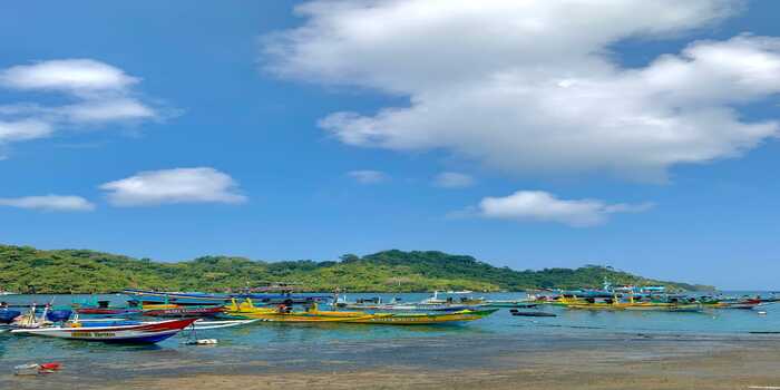 Pantai Sendang Biru