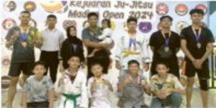 AMUNISI BARU: Tim Jujitsu Kota Batu berlaga dalam Kejuaraan Madiun Open 2024 di GOR Wilis, 29 September lalu.