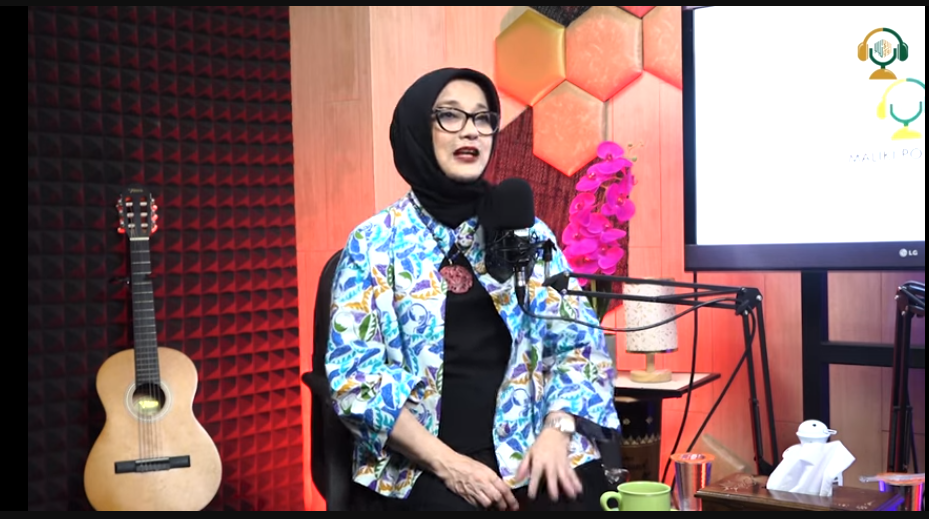 Marissa Haque bercerita di podcast UIN Maliki Malang pada 28 Agustus 2024. (YouTube UIN Maliki Malang)