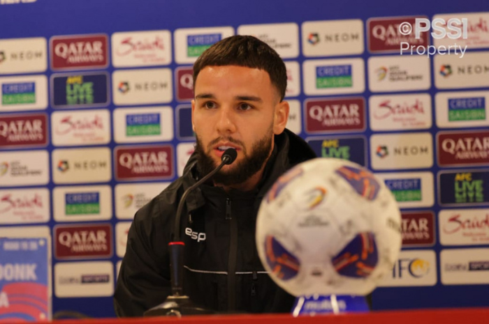 Calvin Verdonk dalam konferensi pers jelang pertandingan Indonesia vs Bahrain (Dokumentasi PSSI)
