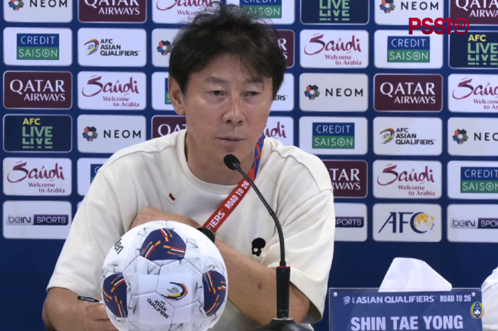 Shin Tae Yong mengkritik keputusan wasit dalam laga Indonesia vs Bahrain semalam (10/10) (Tangkapan Layar Youtube PSSI)