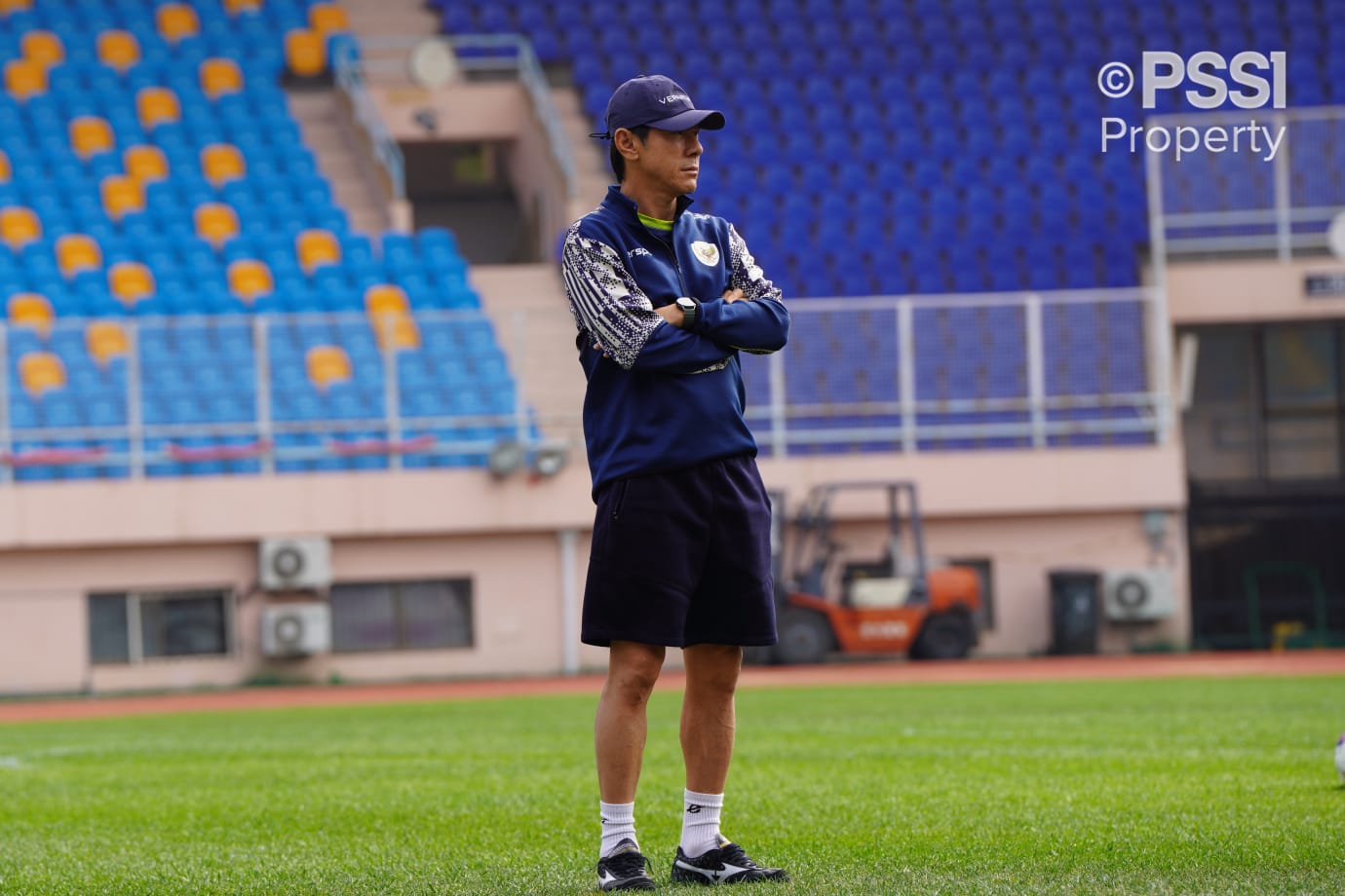 Shin Tae-yong memimpin sesi latihan Timnas Indonesia (website PSSI)
