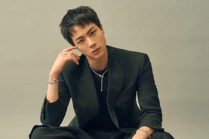 Jin BTS akan segera meluncurkan album solo pertamanya, Happy (Instagram Jin)