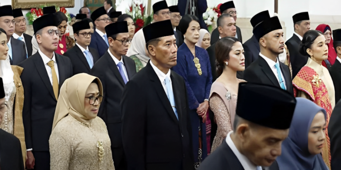 AMANAH BARU: Prof Dr Fauzan MPd bersama 55 wakil menteri kabinet Merah Putih dilantik kemarin siang.