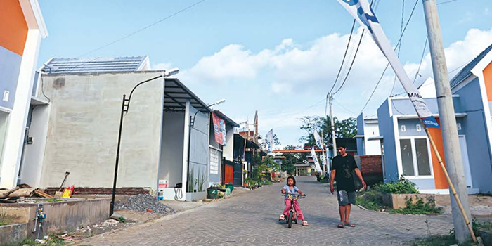 YANG TERSISA: Perumahan Graha Malang Indah yang berlokasi di Kelurahan Buring, Kedungkandang, masih menyediakan rumah dengan subsidi atau Fasilitas Likuiditas Pembiayaan Perumahan (FLPP)