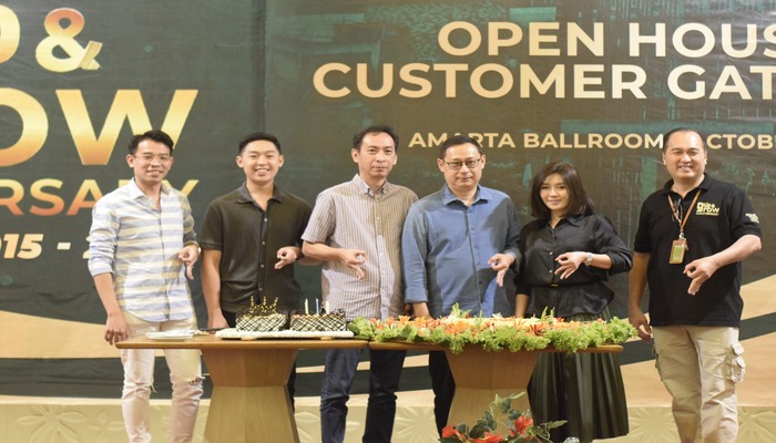 VVIP: Board of Directors dan Owner Amartahills (dari kiri) Jeremy Tedjakusuma, Kendrick Tedjakusuma, Steven Tedjakusuma, Michael Tedjakusuma, Yunita Dewi (Ny. Michael Tedjakusuma), dan General Manager